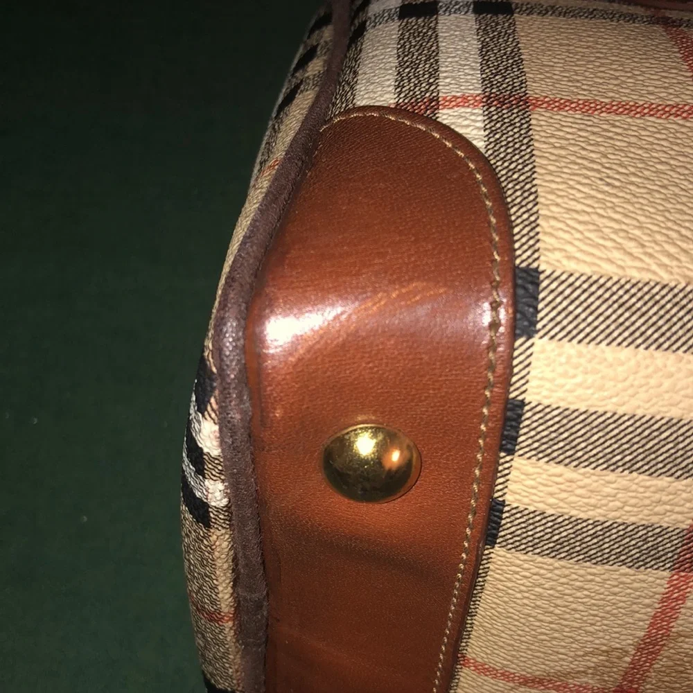 Burberry - Picture 7 of 15